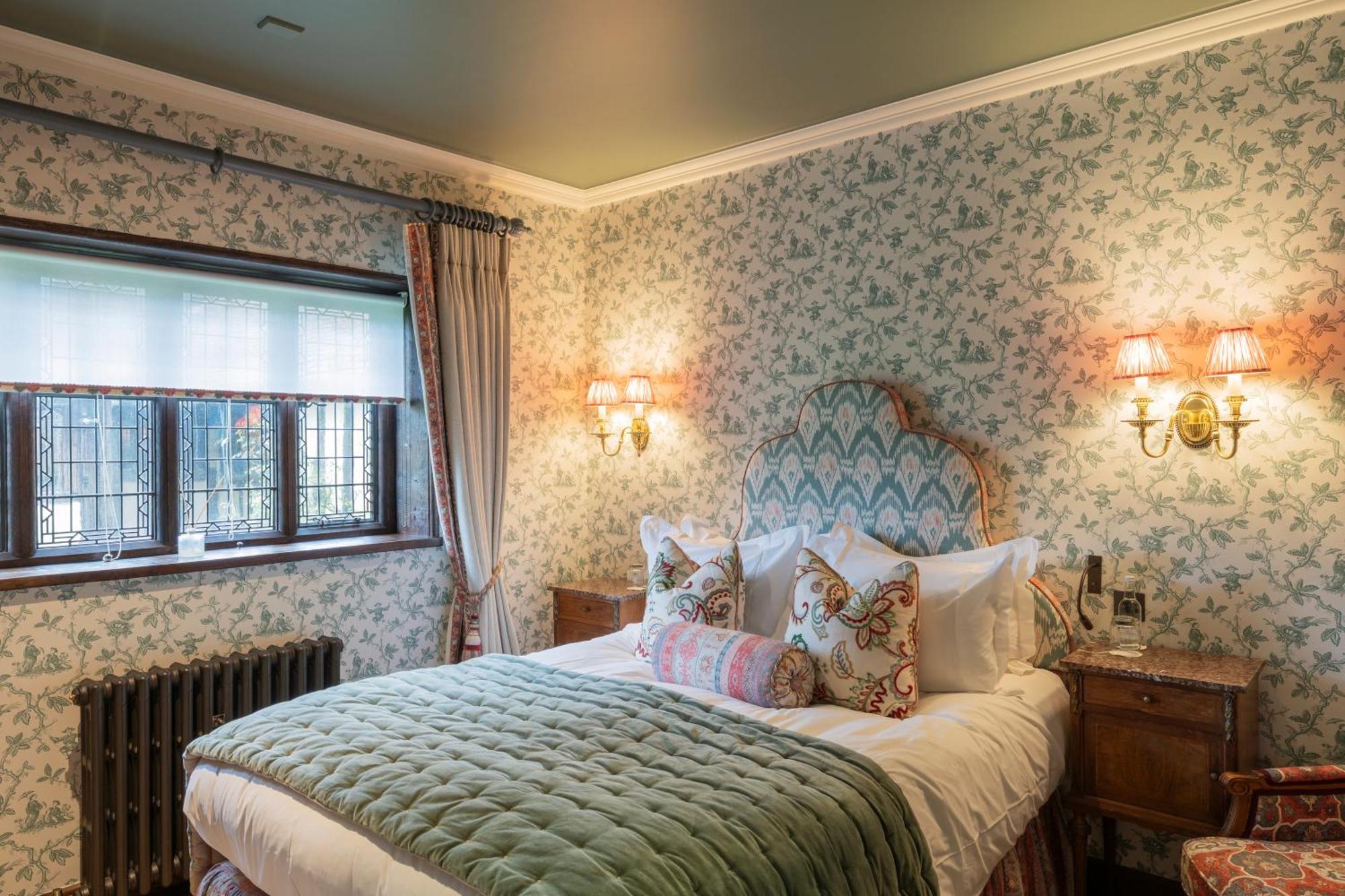 Hever Castle Luxury Bed And Breakfast Edenbridge Exterior photo